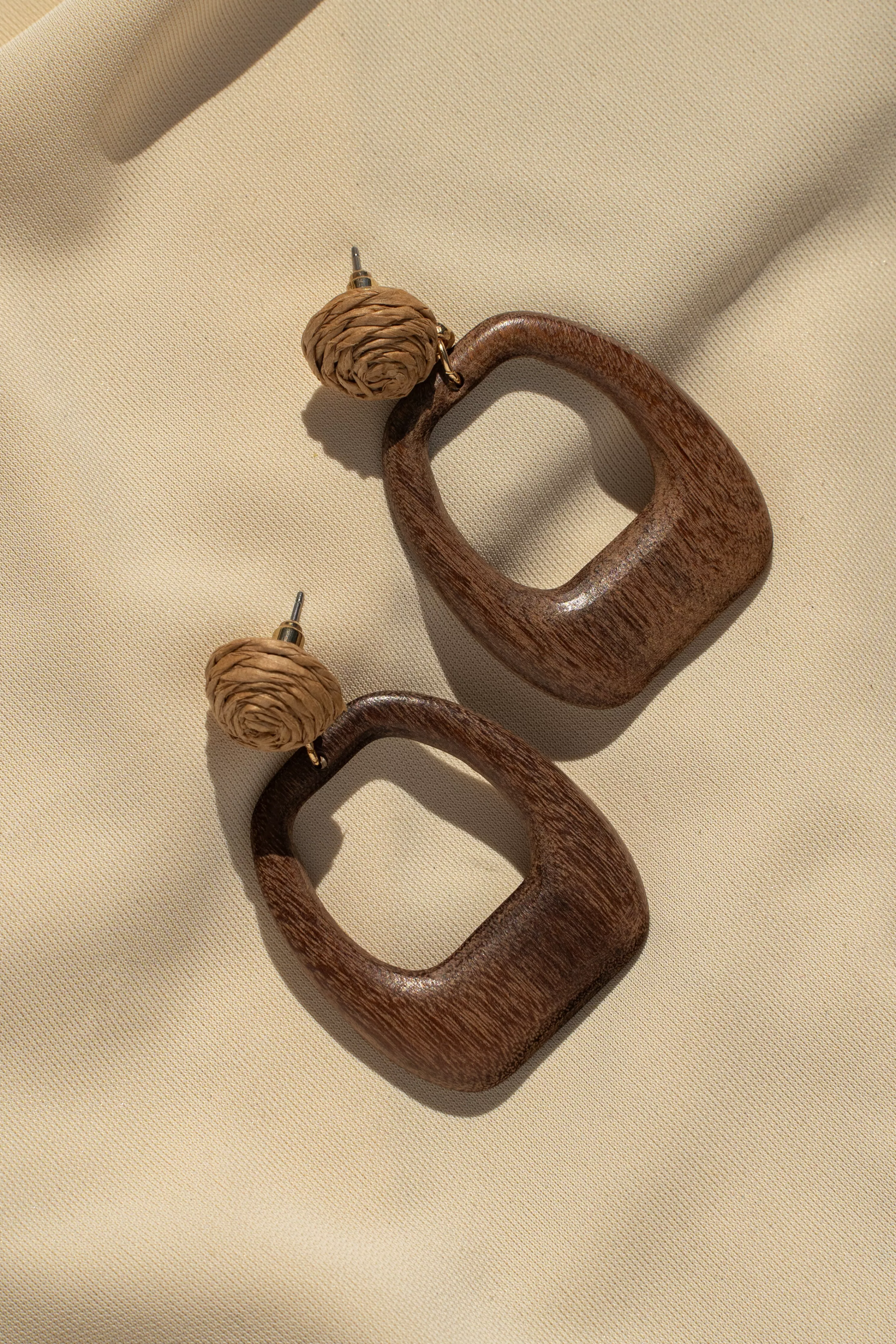 JLUXLABEL Brown Cove Wooden Earrings