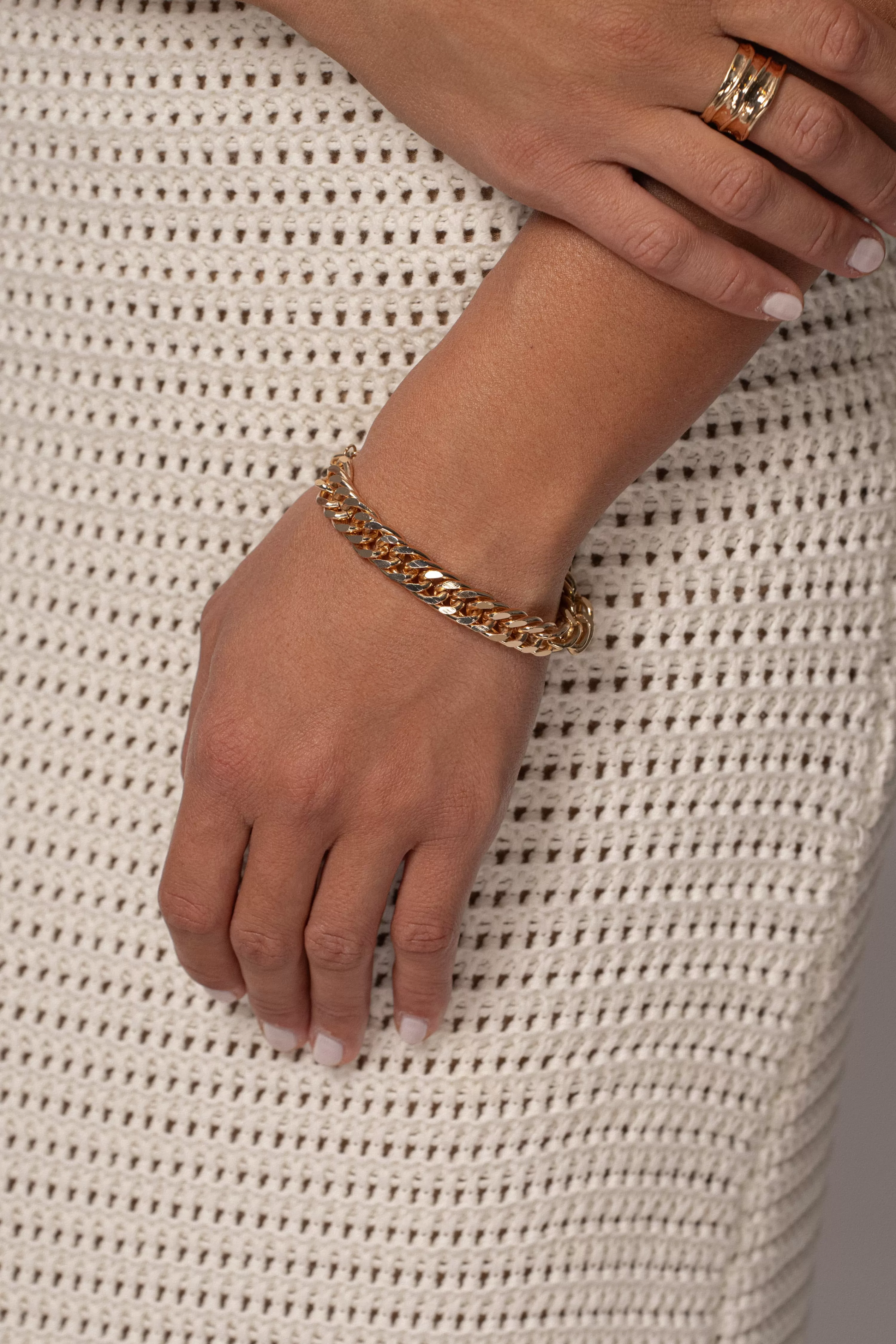 JLUXLABEL Gold Jones Chain Bracelet